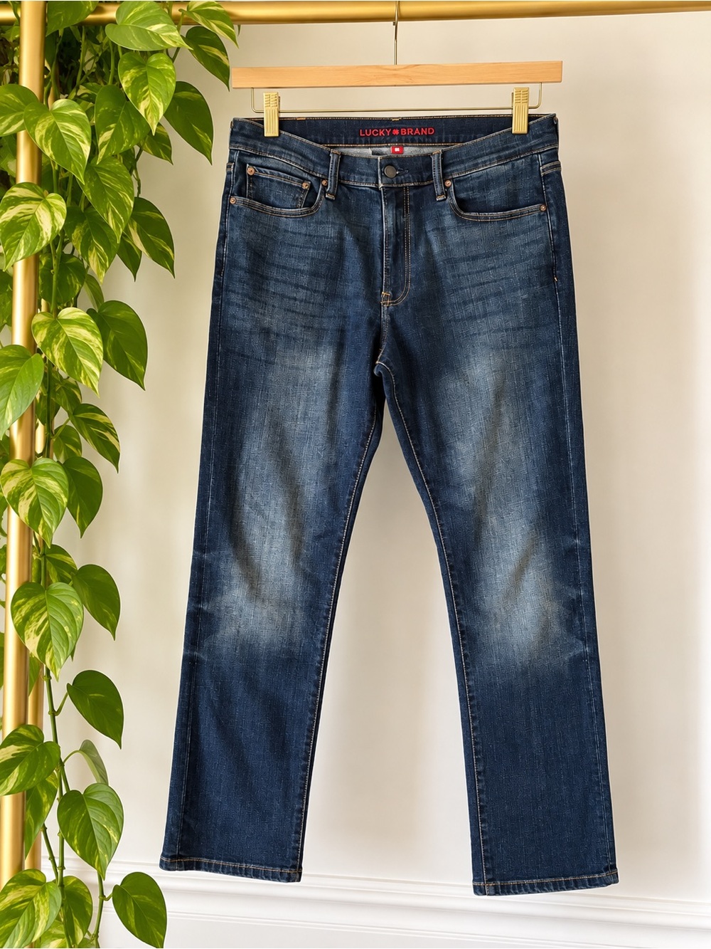 Lucky Brand Men’s 34x30 Dark Wash Stretch Jeans